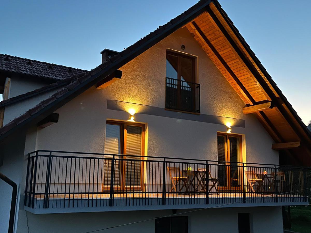 Apartma Ela Zgornje Gorje Exterior foto